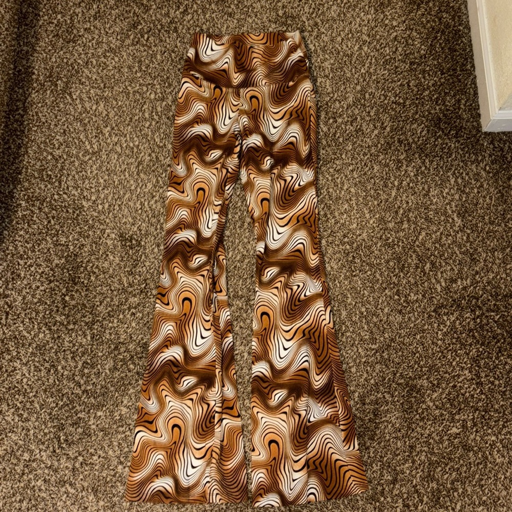 flared leggings